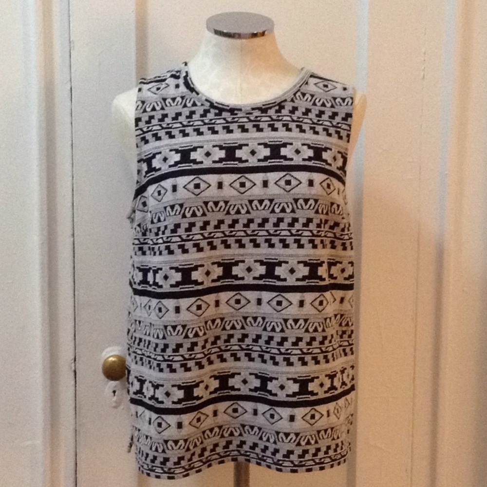 Old Navy Size Large Tank Top with Back Cut Out